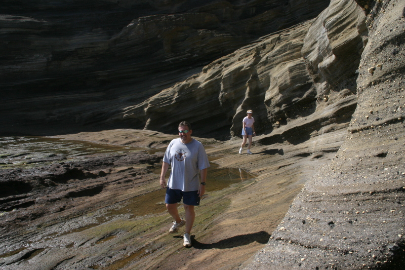 2008/01(January)/Hawaii/Jan12/3-Lava-Tube/800x600_2008-01-12-Hawaii-Lava-Tube-04-Steve.JPG