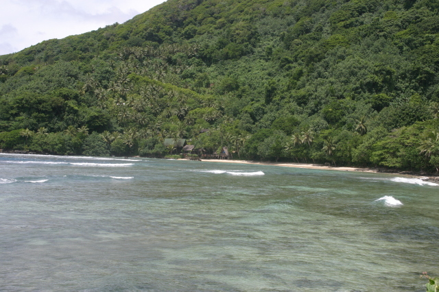 2008/01(January)/Hawaii/Jan14-American-Samoa/640x480_2008-01-14-American-Samoa-08-Tisas-barefoot-bar.JPG