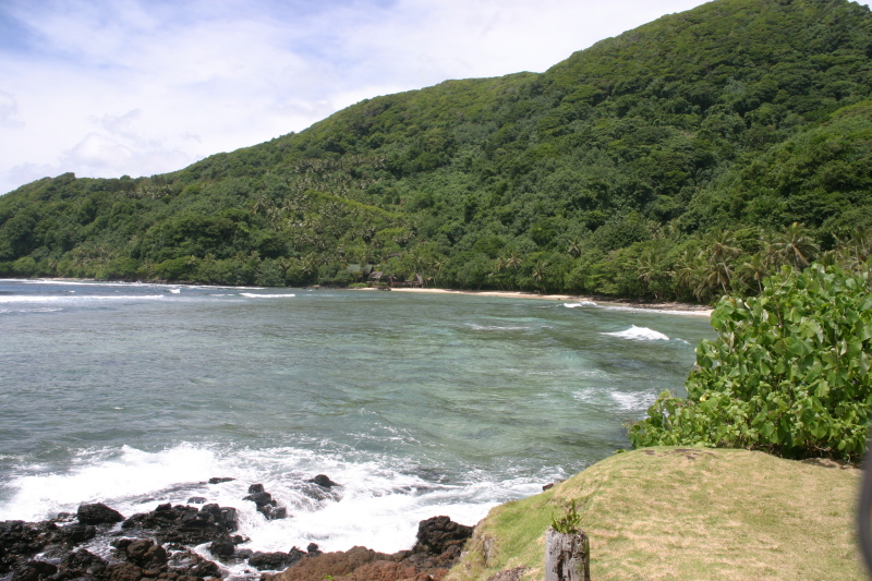 2008/01(January)/Hawaii/Jan14-American-Samoa/800x600_2008-01-14-American-Samoa-06-Tisas-barefoot-bar.JPG