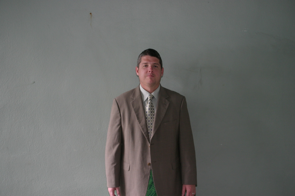 2008/01(January)/Hawaii/Jan16-American-Samoa/LavaLava/2008-01-16-American-Samoa-LavaLava-01-Bill-before.JPG