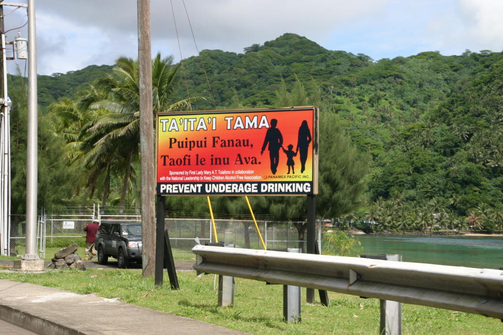 2008/01(January)/Hawaii/Jan16-American-Samoa/Signs/1024x768_2008-01-16-American-Samoa-Signs-16.JPG