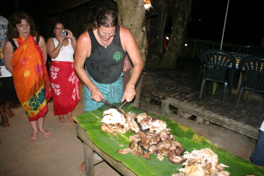 2008-01-16-Tisas-Barefoot-Bar-40-UMU-feast.JPG
