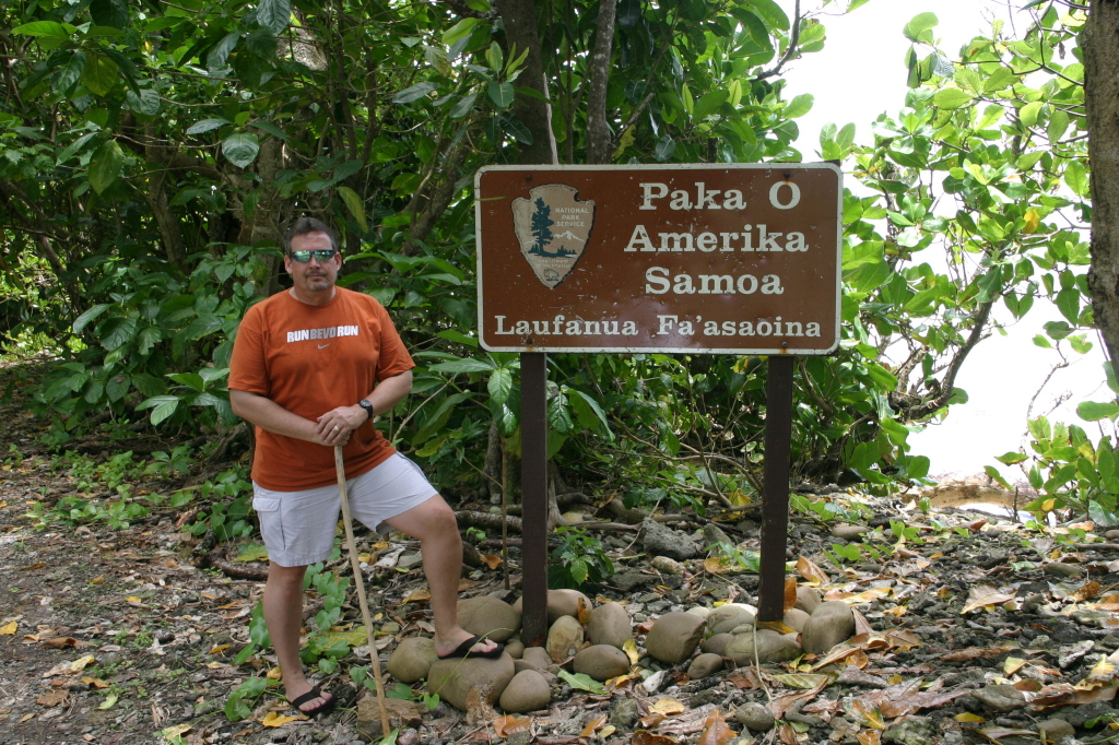 2008/01(January)/Hawaii/Jan17-American-Samoa/1024x768_2008-01-17-American-Samoa-49-Steve.JPG