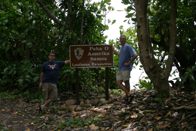 2008/01(January)/Hawaii/Jan17-American-Samoa/640x480_2008-01-17-American-Samoa-20-Bill-Travis.JPG