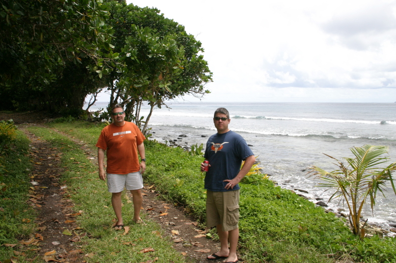 2008/01(January)/Hawaii/Jan17-American-Samoa/800x600_2008-01-17-American-Samoa-19-Steve-Bill.JPG