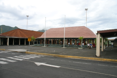 2008-01-17-American-Samoa-68-airport-GOOD.JPG