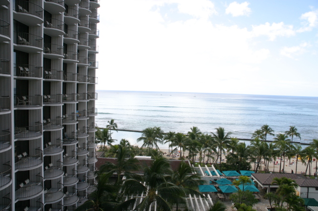 2008/01(January)/Hawaii/Jan18/640x480_2008-01-18-Hawaii-03-View-from-Bills-room.JPG