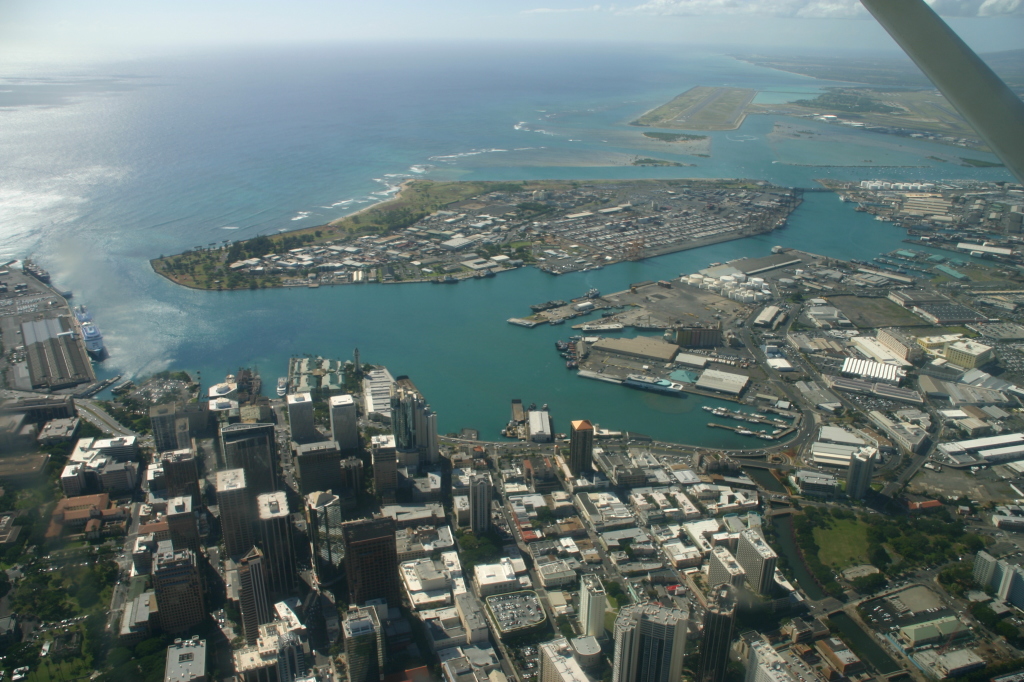 2008/01(January)/Hawaii/Jan19-Juanita-Cesna/1024x768_2008-01-19-Hawaii-Juanita-Cesna-135.JPG