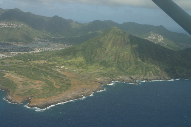 2008-01-19-Hawaii-Juanita-Cesna-030-KoKo-Crater.JPG