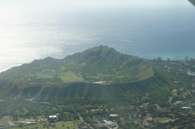 2008/01(January)/Hawaii/Jan19-Juanita-Cesna/640x480_2008-01-19-Hawaii-Juanita-Cesna-125-Diamond-Head-Crater.JPG