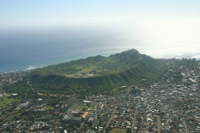 2008/01(January)/Hawaii/Jan19-Juanita-Cesna/640x480_2008-01-19-Hawaii-Juanita-Cesna-128-Diamond-Head-Crater.JPG