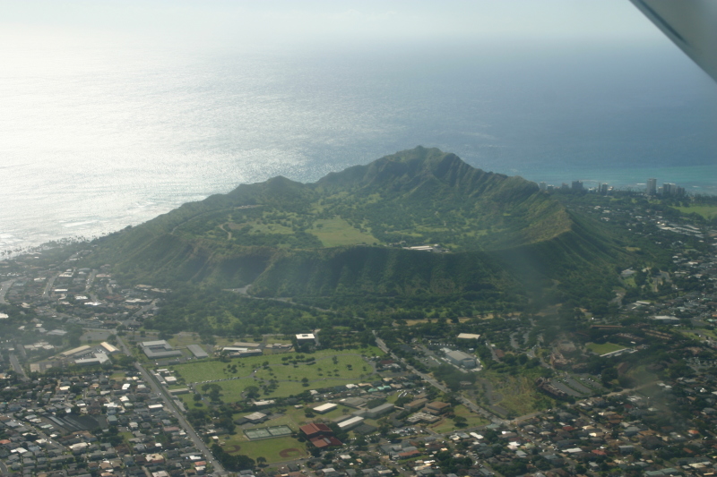2008/01(January)/Hawaii/Jan19-Juanita-Cesna/800x600_2008-01-19-Hawaii-Juanita-Cesna-124-Diamond-Head-Crater.JPG