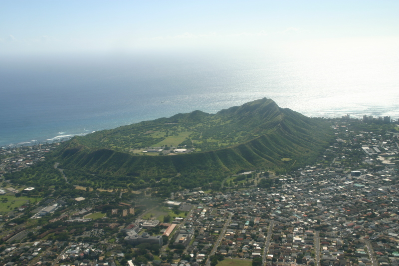 2008-01-19-Hawaii-Juanita-Cesna-128-Diamond-Head-Crater.JPG