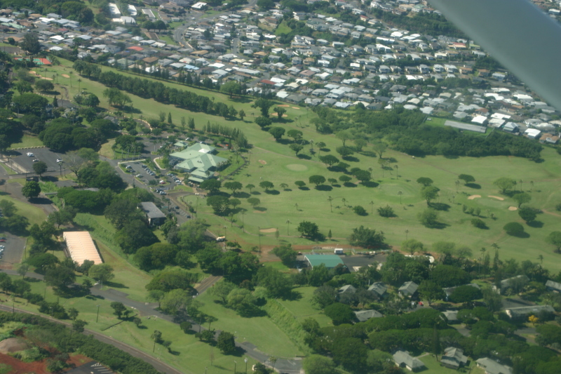 2008-01-19-Hawaii-Juanita-Cesna-141-golf-course.JPG