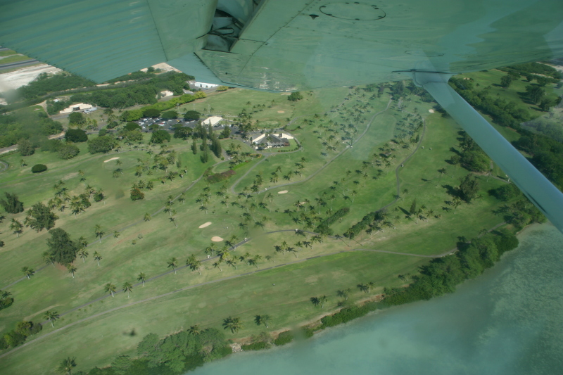 2008/01(January)/Hawaii/Jan19-Juanita-Cesna/800x600_2008-01-19-Hawaii-Juanita-Cesna-150-HNL-airport.JPG