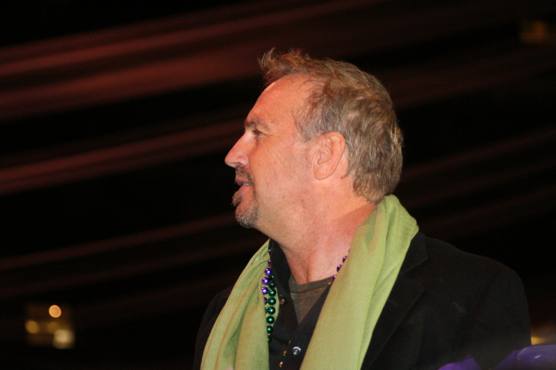 2008/02(February)/02_01_Beans_and_Jeans/800x600_2008-02-01-Beans-n-Jeans-19-Kevin-Costner.JPG