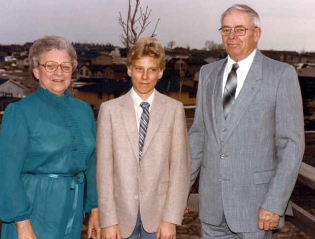 1982-05-Travis-8thGD-Grad-grandparents.jpg