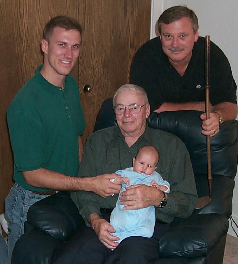 2008/02(February)/GrampHi/800x600_1999-11-25-Thanksgiving-4Generations-2.jpg