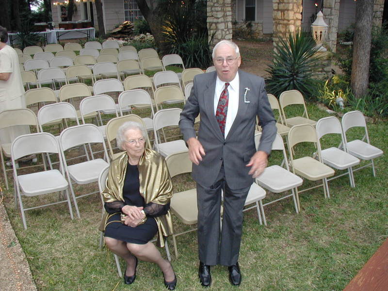 2008/02(February)/Melvin2/800x600_2002-10-13-075-Josh-Heather-Wedding-Melvin-Mary.JPG
