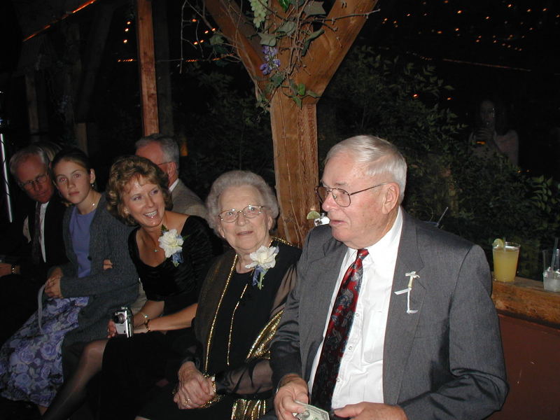 2008/02(February)/Melvin2/800x600_2002-10-13-130-Josh-Heather-Wedding-Janeen-Mary-Melvin.JPG