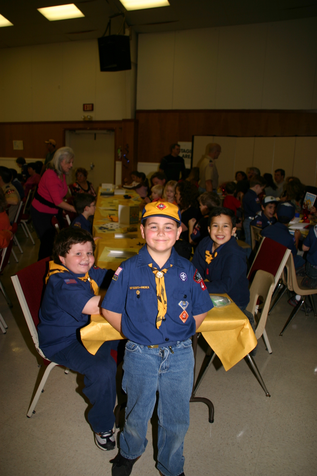 2008/02(February)/Scouts-Blue-and-Gold/1024x768_2008-02-23-Scouts-Blue-and-Gold-04-Tomas-CJ-Sebastian-GOOD.JPG