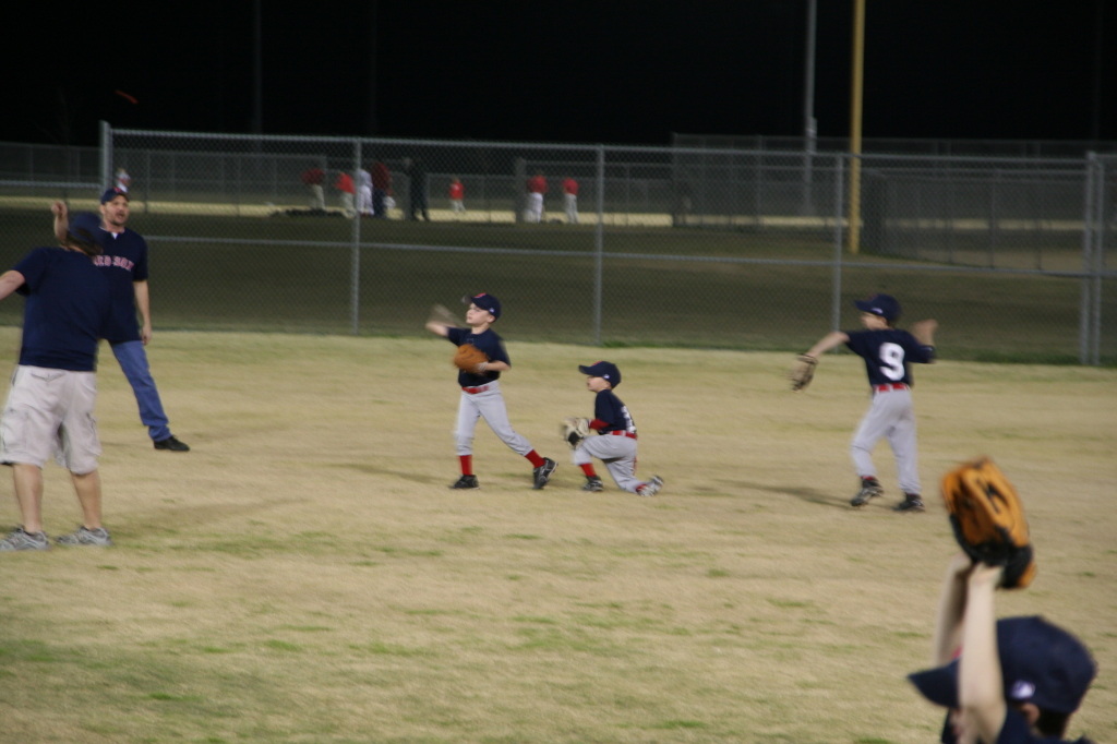 2008/03(March)/05-Dax-Red-Sox-tball/2008-03-05-Dax-Red-Sox-Tball-1.JPG