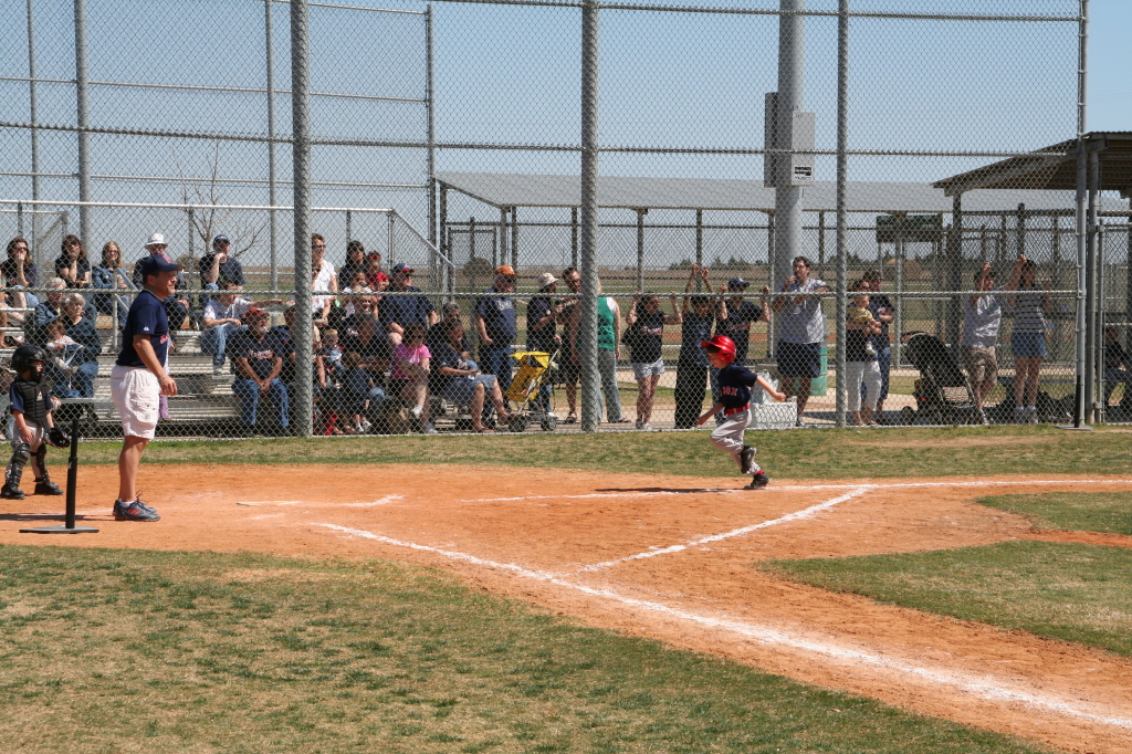 2008/03(March)/15-Dax-Red-Sox-tball/1024x768_2008-03-15-Dax-Red-Sox-15.JPG