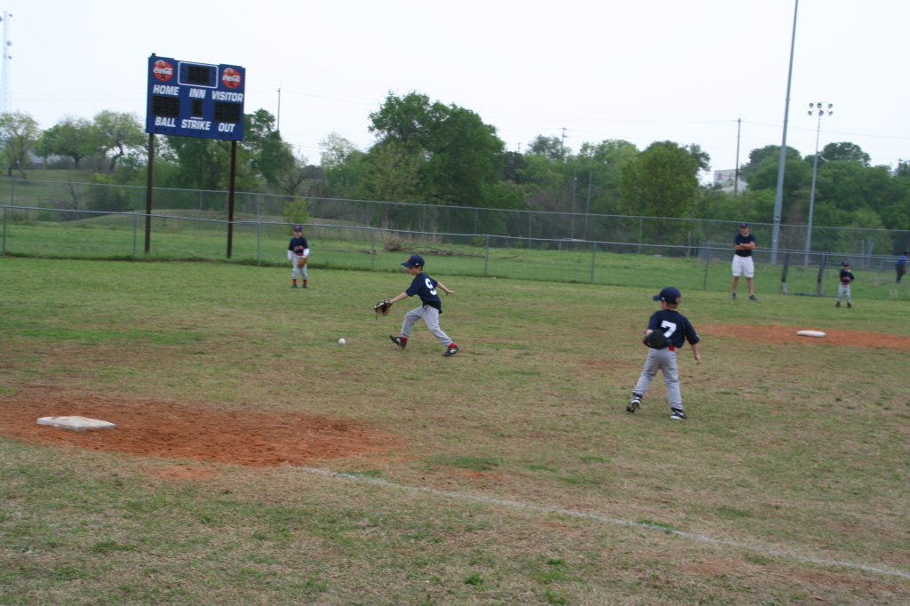 2008/03(March)/29-Dax-Red-Sox-tball/1024x768_2008-03-29-Dax-Red-Sox-03.JPG