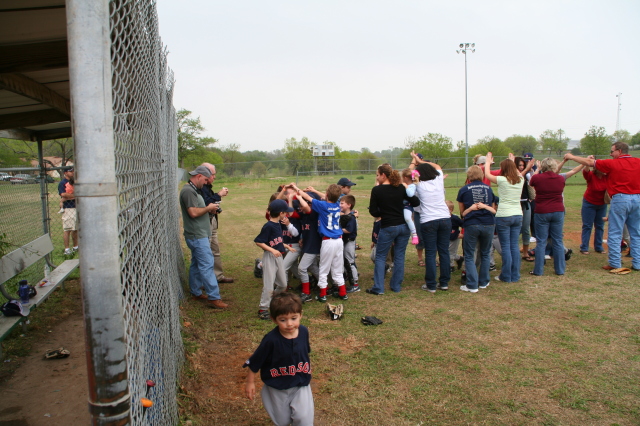 2008/03(March)/29-Dax-Red-Sox-tball/640x480_2008-03-29-Dax-Red-Sox-25.JPG
