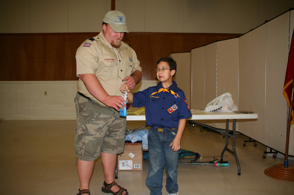 2008/03(March)/Scouts-Pack409-Meeting/1024x768_2008-03-26-Scouts-Pack409-meeting-34-Sebastian.JPG