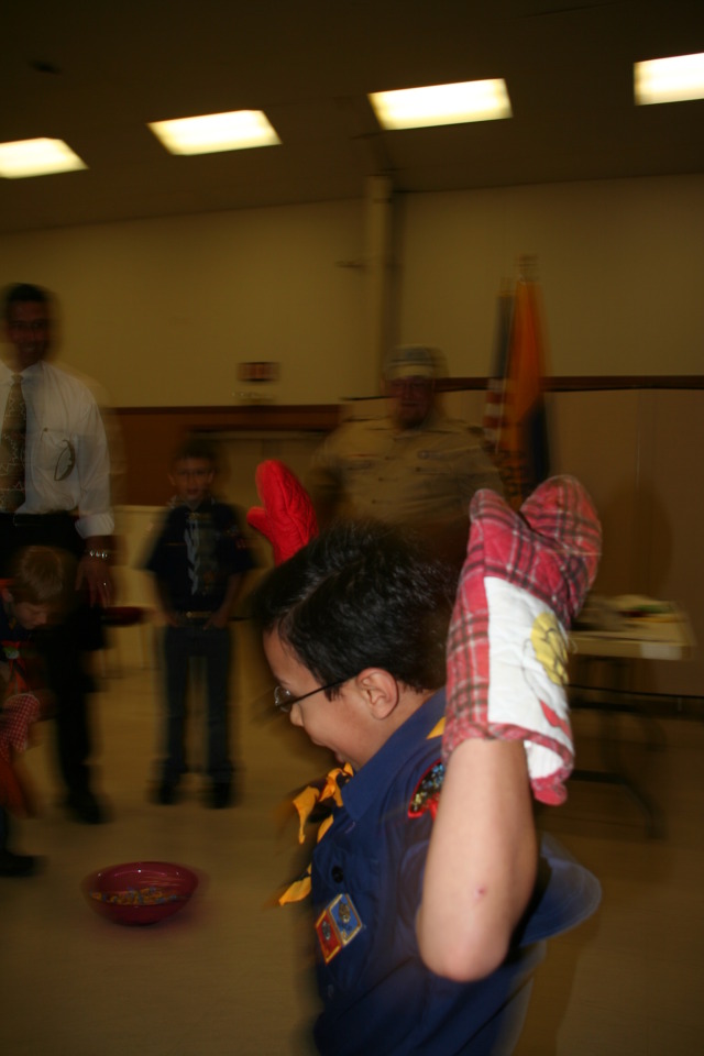 2008/03(March)/Scouts-Pack409-Meeting/640x480_2008-03-26-Scouts-Pack409-meeting-29-Sebastian.JPG