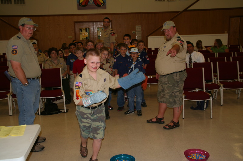 2008-03-26-Scouts-Pack409-meeting-18.JPG