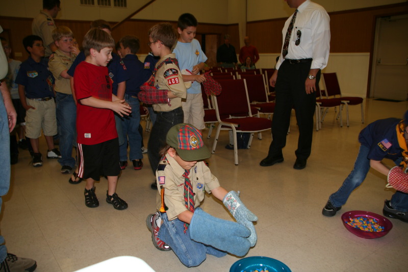 2008-03-26-Scouts-Pack409-meeting-21.JPG