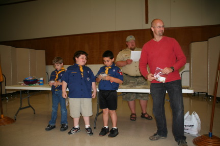 2008-03-26-Scouts-Pack409-meeting-03-Andrew-Tomas-CJ.JPG