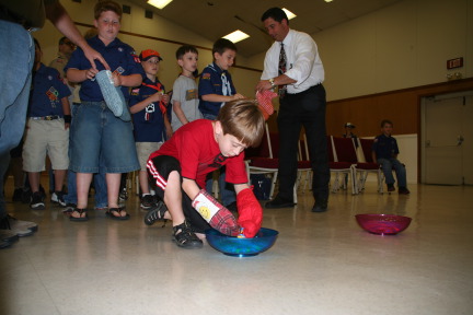 2008-03-26-Scouts-Pack409-meeting-22.JPG