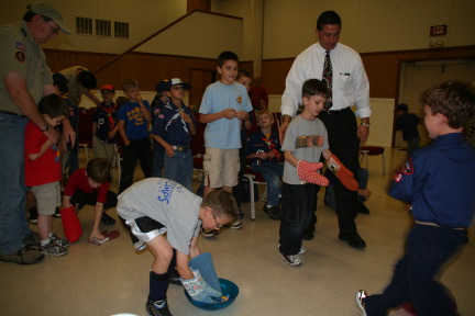 2008-03-26-Scouts-Pack409-meeting-30.JPG