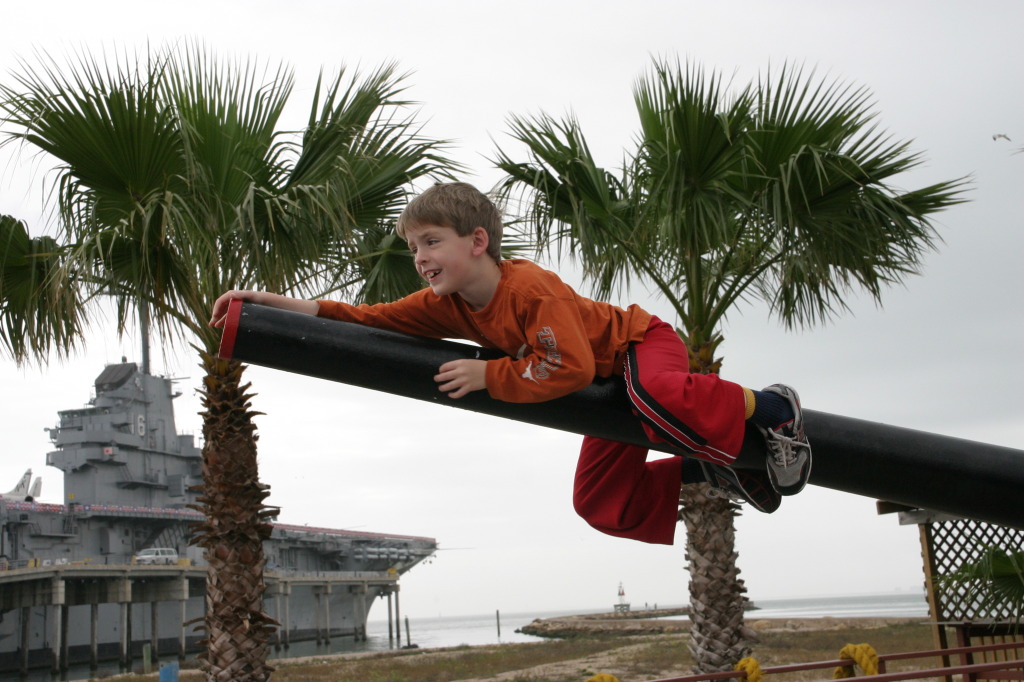 2008/03(March)/Scouts-USS-Lexington/1024x768_2008-03-01-Scouts-USS-Lexington-07-Andrew.JPG