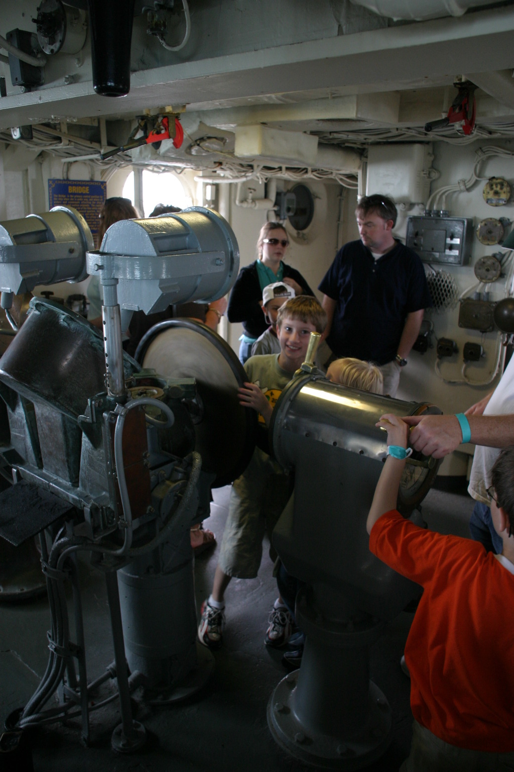 2008/03(March)/Scouts-USS-Lexington/1024x768_2008-03-01-Scouts-USS-Lexington-47-Chance.JPG