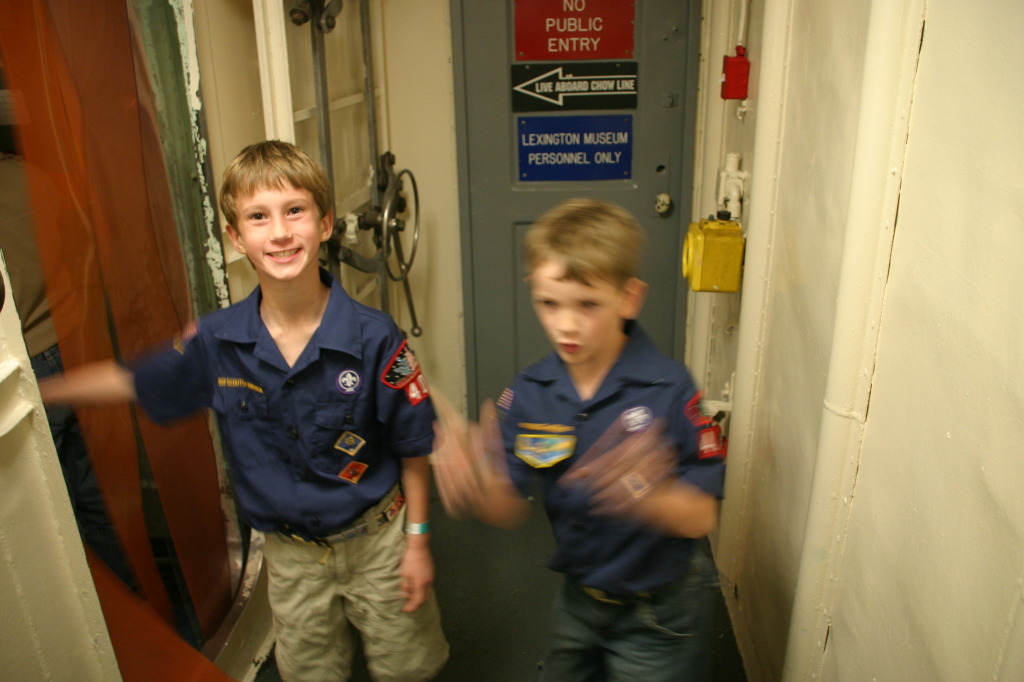 2008/03(March)/Scouts-USS-Lexington/1024x768_2008-03-01-Scouts-USS-Lexington-54-Chance-Case.JPG