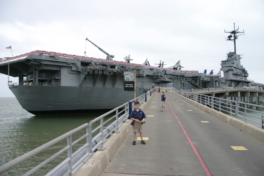 2008/03(March)/Scouts-USS-Lexington/1024x768_2008-03-02-Scouts-USS-Lexington-11-Dax-Chance.JPG