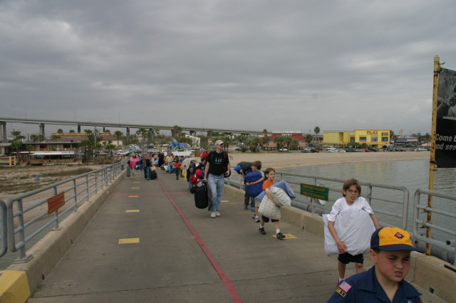 2008/03(March)/Scouts-USS-Lexington/640x480_2008-03-01-Scouts-USS-Lexington-14-CJ-Jack-Case-Chance.JPG