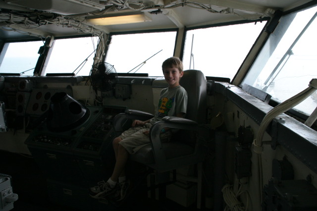 2008/03(March)/Scouts-USS-Lexington/640x480_2008-03-01-Scouts-USS-Lexington-49-Chance.JPG