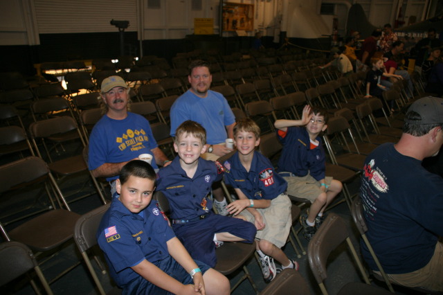 2008/03(March)/Scouts-USS-Lexington/640x480_2008-03-02-Scouts-USS-Lexington-03-CJ-Andrew-Chance-Dax.JPG