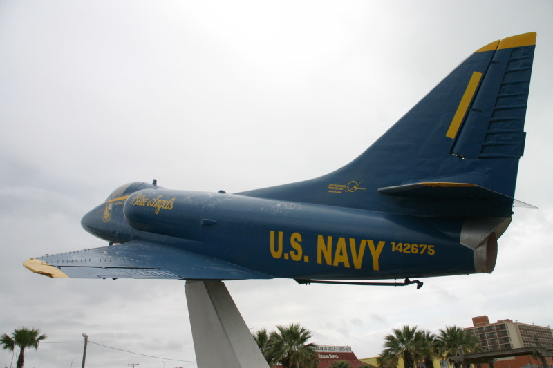 2008/03(March)/Scouts-USS-Lexington/800x600_2008-03-01-Scouts-USS-Lexington-03.JPG