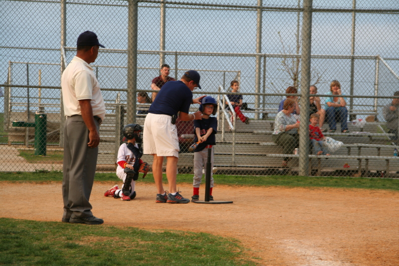2008/04(April)/02-Dax-Red-Sox/800x600_2008-04-02-Dax-Red-Sox-01.JPG
