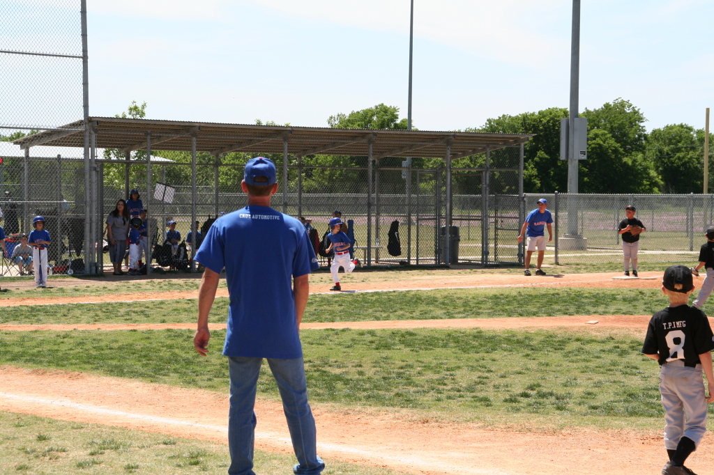 2008-04-19-Chance-Rangers-22-HomeRun.JPG