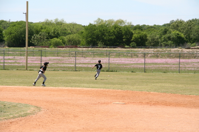 2008/04(April)/19-Chance-Rangers-Game-2/640x480_2008-04-19-Chance-Rangers-14-HomeRun.JPG