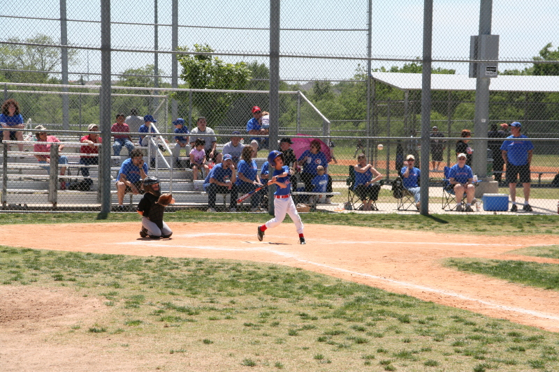 2008/04(April)/19-Chance-Rangers-Game-2/800x600_2008-04-19-Chance-Rangers-01-HomeRun.JPG