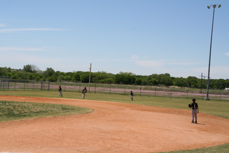 2008/04(April)/19-Chance-Rangers-Game-2/800x600_2008-04-19-Chance-Rangers-12-HomeRun.JPG