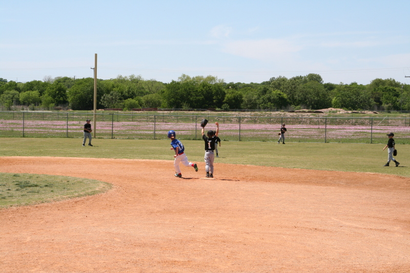 2008/04(April)/19-Chance-Rangers-Game-2/800x600_2008-04-19-Chance-Rangers-18-HomeRun.JPG